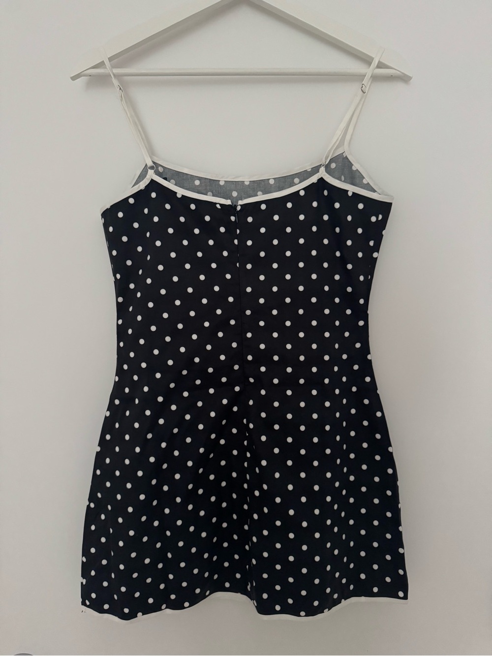 Lioness Voyage Mini Dress Black and White Polka Dot size 6 M - Picture 3 of 4